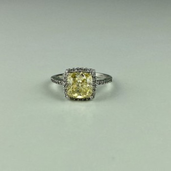 925 Sterling Silver CZ Ring Size 7