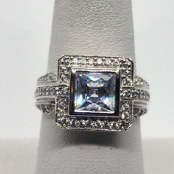 925 Sterling Silver CZ Ring Size 8