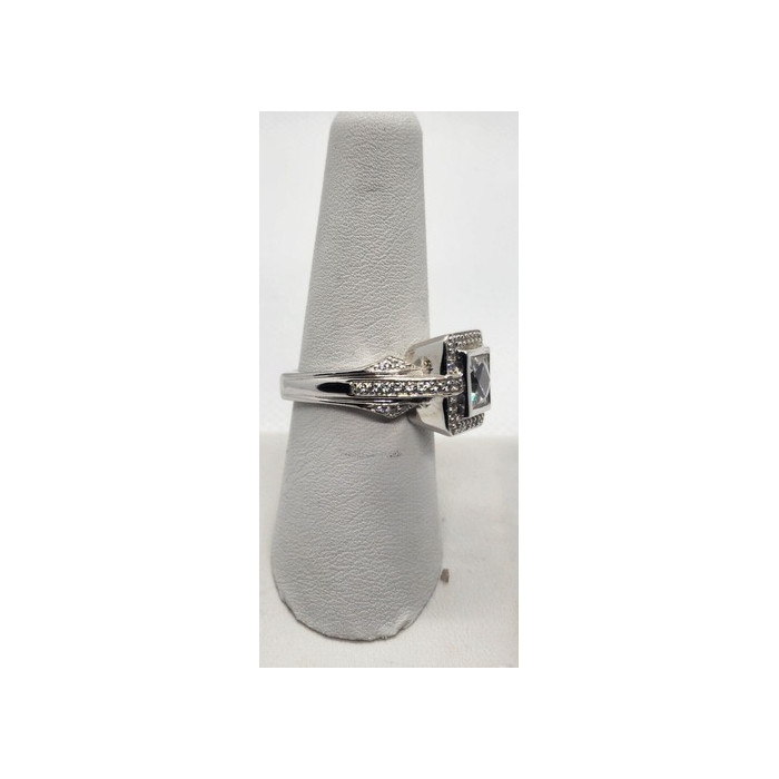 925 Sterling Silver CZ Ring Size 8