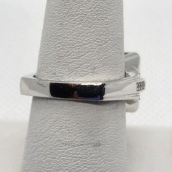 925 Sterling Silver CZ Ring Size 8