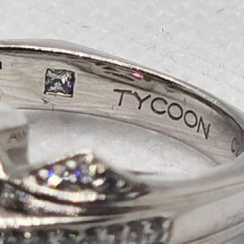 925 Sterling Silver CZ Ring Size 8