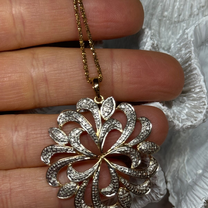 925 Sterling Silver Gold Plated Wild Flower Necklace