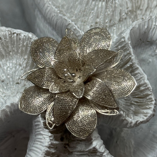 925 Sterling Silver Flower Brooch Length 1.8 Inch