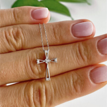 10K White Gold Diamonds Chain With Cross