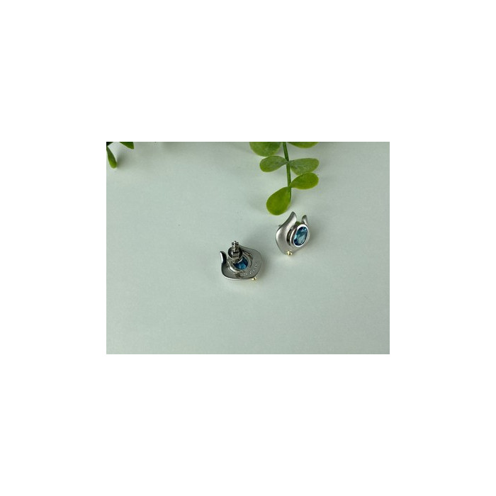 925 STERLING SILVER BLUE TOPAZ STUD EARRINGS