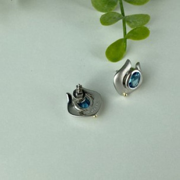 925 Sterling Silver Blue Topaz Stud Earrings