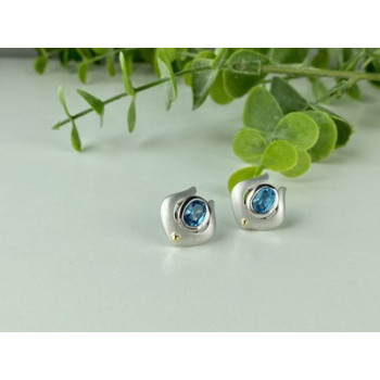 925 STERLING SILVER BLUE TOPAZ STUD EARRINGS