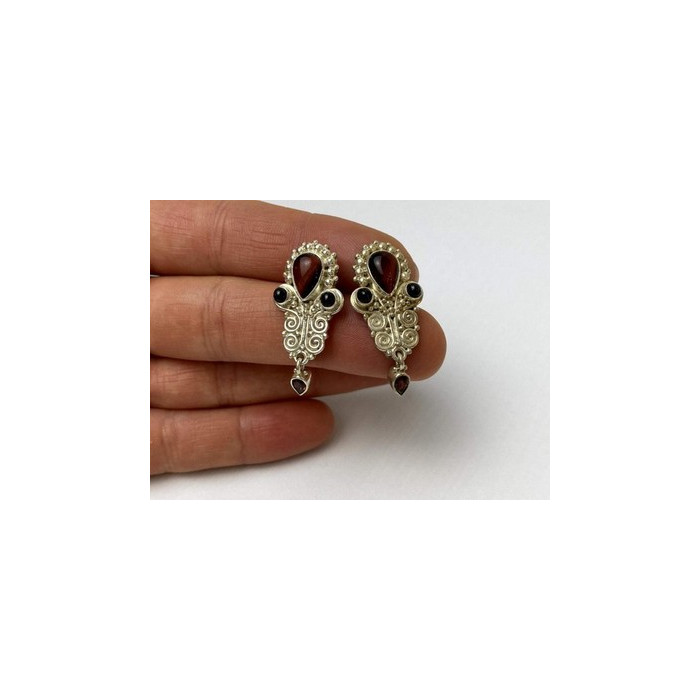 Vintage 925 Sterling Silver Garnet & Agate Earrings