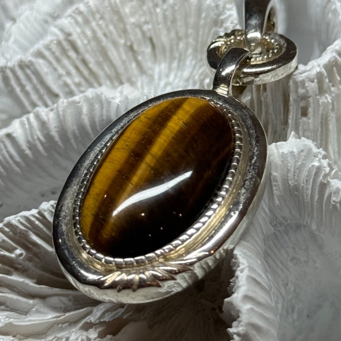 925 Sterling Silver Amber Pendant Length 2.5 Inch