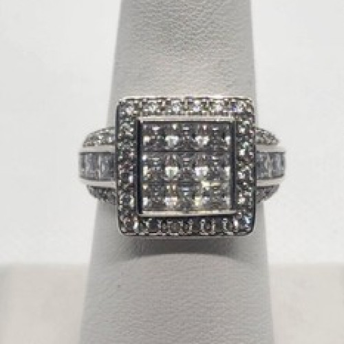 925 Sterling Silver CZ Ring Size 7.5