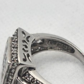 925 Sterling Silver CZ Ring Size 7.5