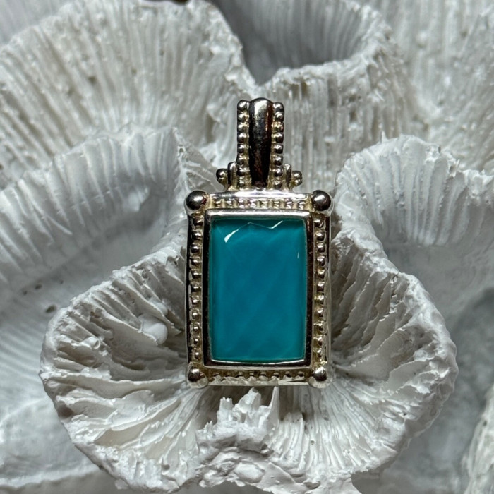 925 Sterling Silver Turquoise Pendant Length 1.3 Inch