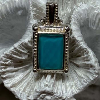 925 Sterling Silver Turquoise Pendant Length 1.3 Inch