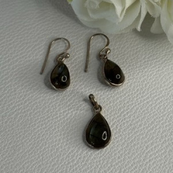 925 Sterling Silver Quartz Earrings & Pendant Set