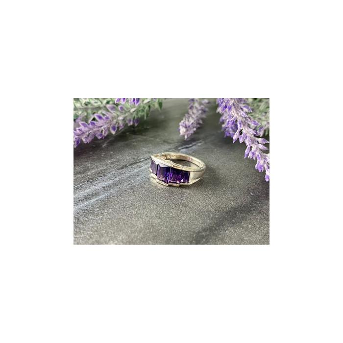 925 Sterling Silver Amethyst Ring Size 6.5