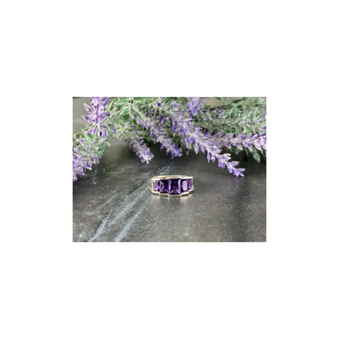 925 Sterling Silver Amethyst Ring Size 6.5