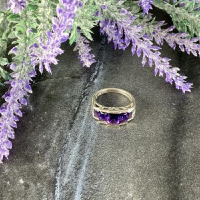 925 Sterling Silver Amethyst Ring Size 6.5