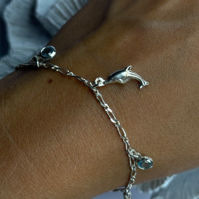 925 Sterling Silver Dolphin Blue Topaz Bracelet Length 7.5