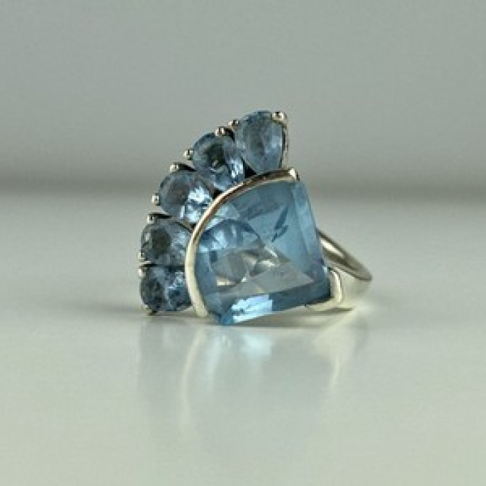 925 Sterling Silver Blue Spinel Ring Size 8