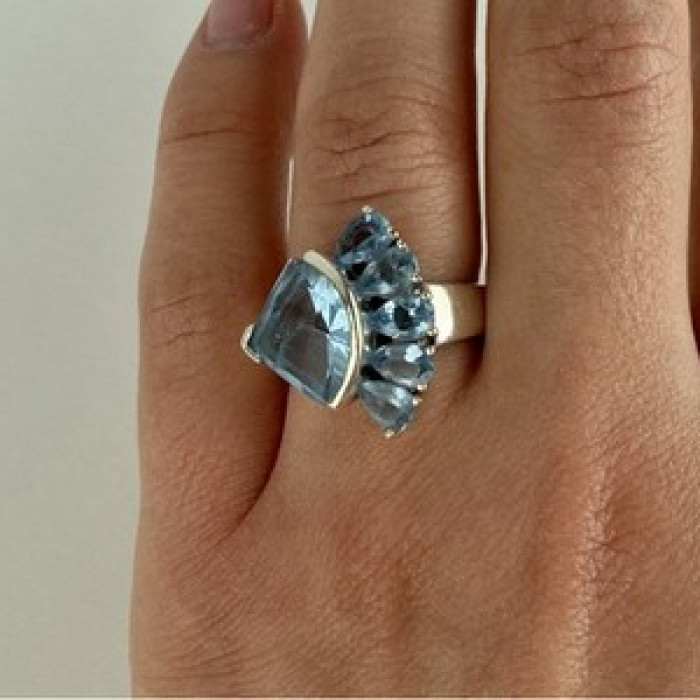 925 Sterling Silver Blue Spinel Ring Size 8