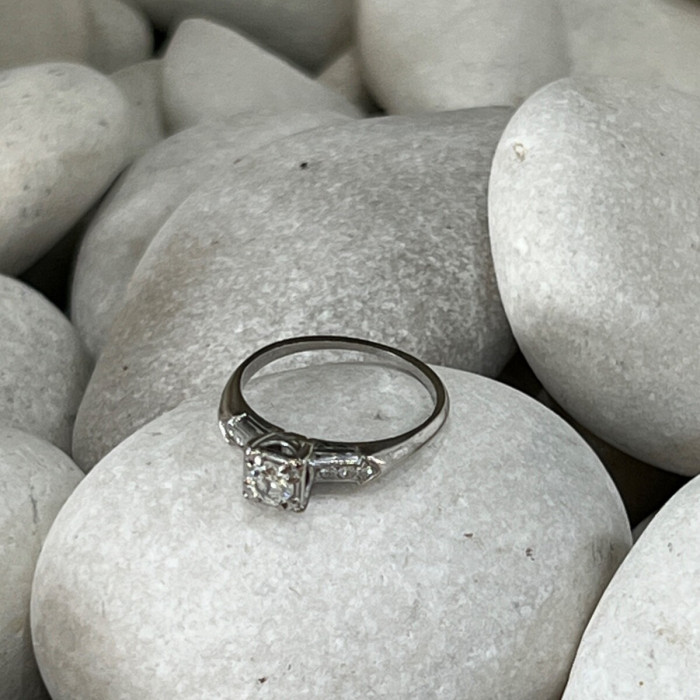 Jabel 18K White Gold Diamonds Ring Size 4.5