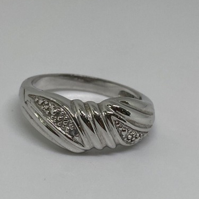 925 Sterling Silver Ring Size 6.5
