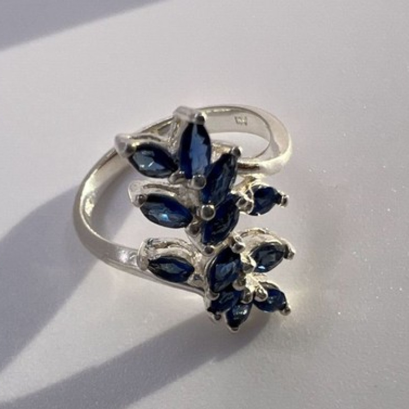 925 Sterling Silver & Sapphires Ring Size 6