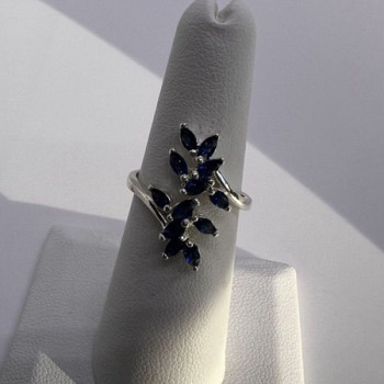 925 Sterling Silver & Sapphires Ring Size 6
