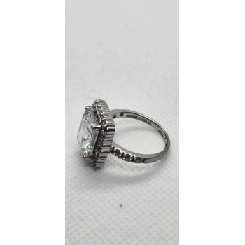 925 Sterling Silver CZ Ring Size 7