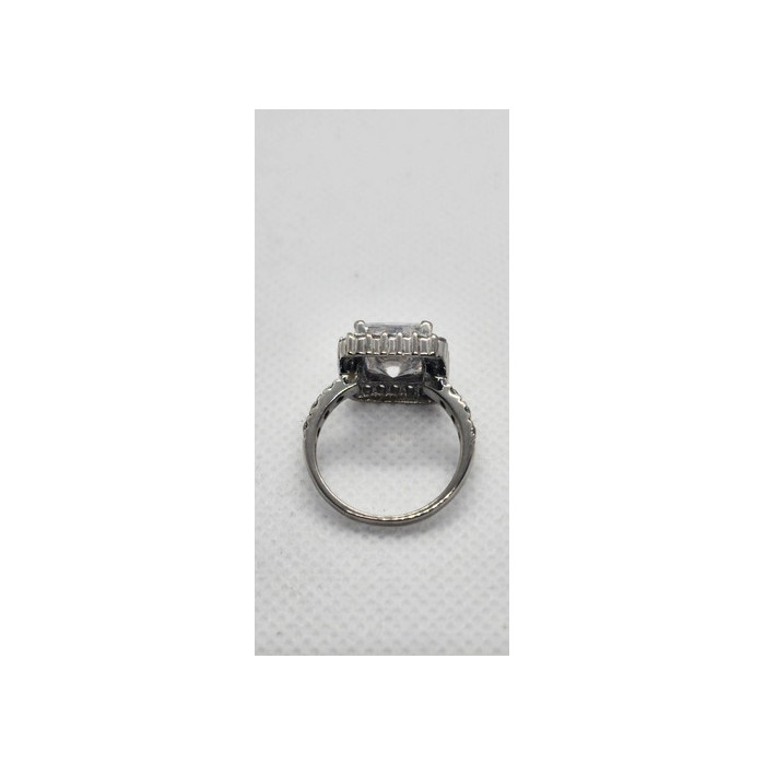 925 Sterling Silver CZ Ring Size 7