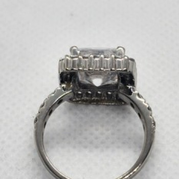 925 Sterling Silver CZ Ring Size 7