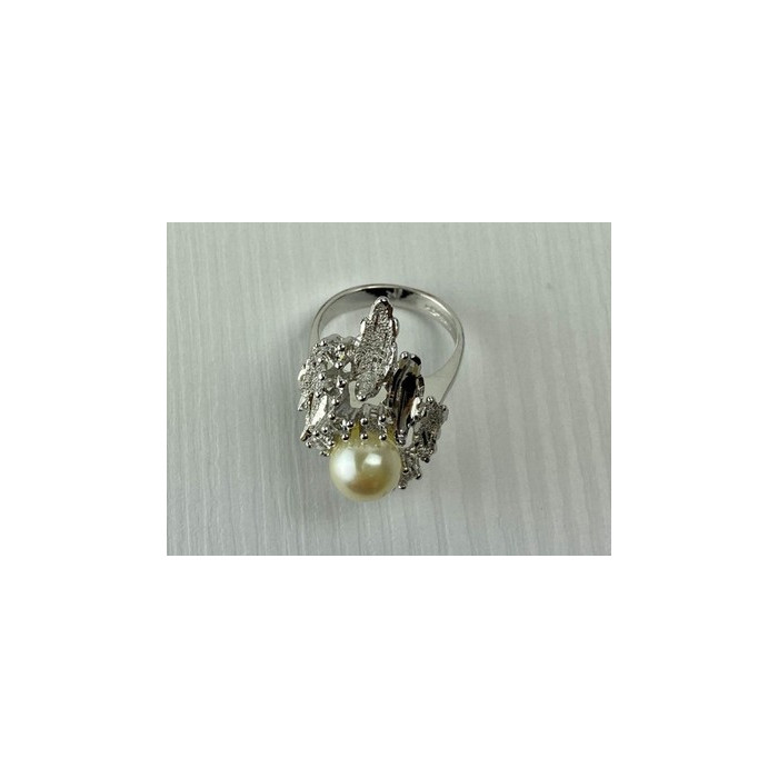 925 Sterling Silver Pearl & CZ Ring Size 6