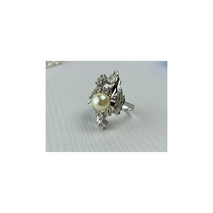 925 Sterling Silver Pearl & CZ Ring Size 6