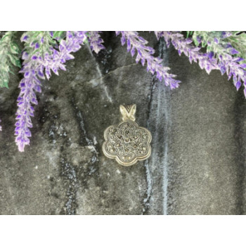 925 Sterling Silver Mother Of Pearl & Marcasites Pendant