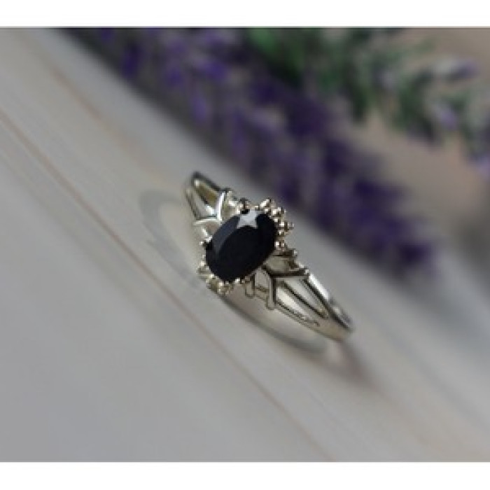 925 Sterling Silver Black Spinel Ring Size 10.25