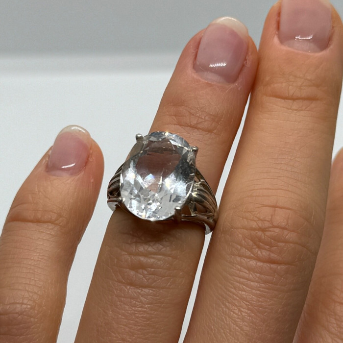 925 Sterling Silver CZ Ring Size 4