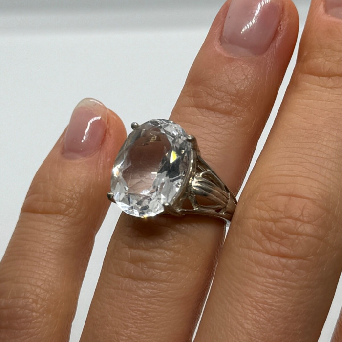 925 Sterling Silver CZ Ring Size 4