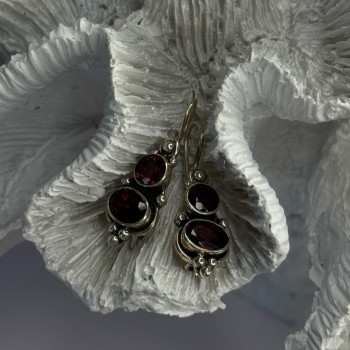 925 Sterling Silver Garnet Earrings Length 1.15 Inch