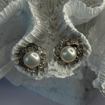 Beautiful 925 Sterling Silver Pearl Earrings Length 0.60 Inch