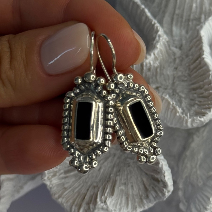 Vintage 925 Sterling Silver Onyx Earrings Length 1.50 Inch