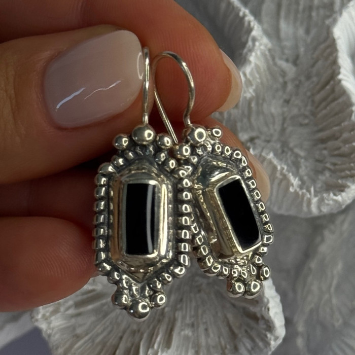 Vintage 925 Sterling Silver Onyx Earrings Length 1.50 Inch