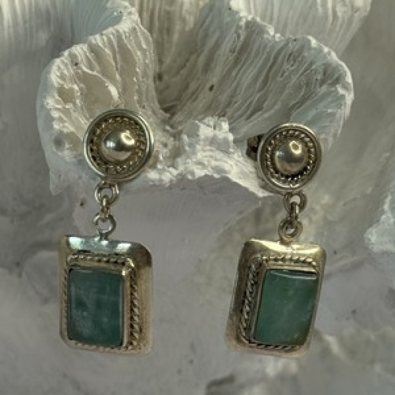 Vintage Beautiful 925 Sterling Silver Jade Earrings Length 1.20 Inch