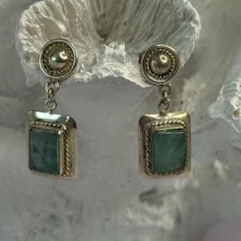 Vintage Beautiful 925 Sterling Silver Jade Earrings Length 1.20 Inch