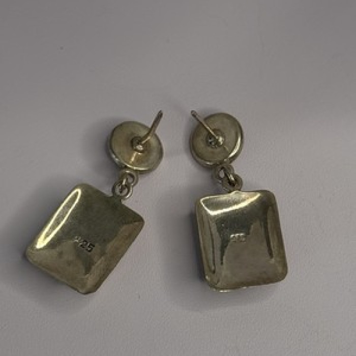 Vintage Beautiful 925 Sterling Silver Jade Earrings Length 1.20 Inch