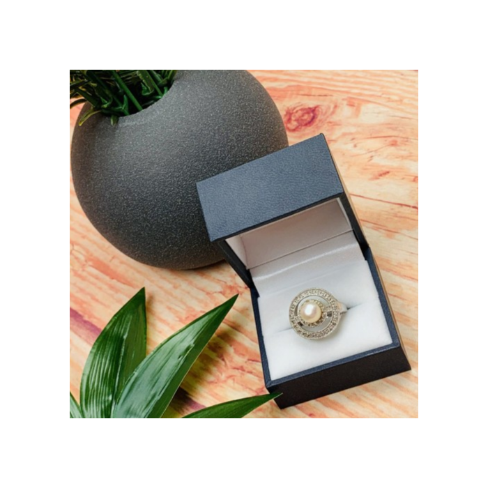 925 Sterling Silver Pearl Ring Size 8