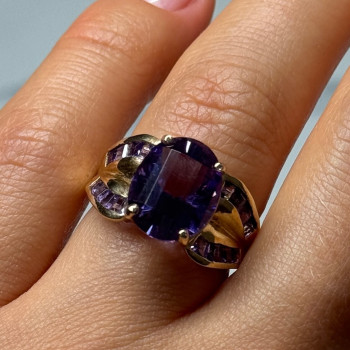 10K Yellow Gold Amethyst Ring Size 7