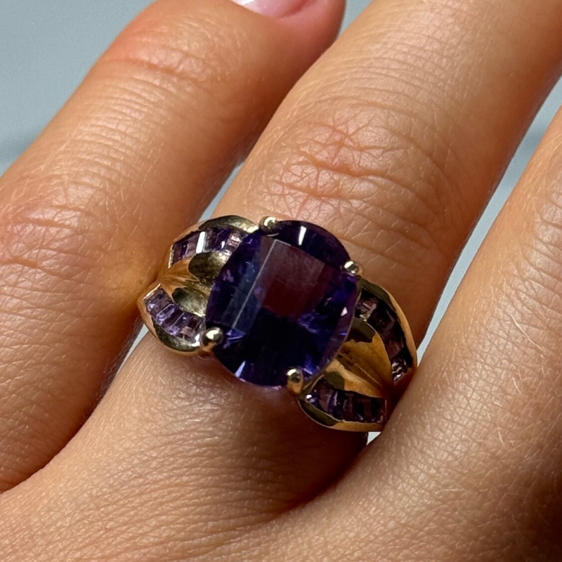 10K Yellow Gold Amethyst Ring Size 7
