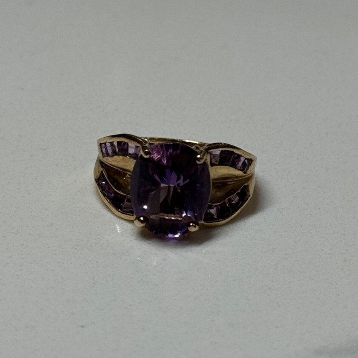 10K Yellow Gold Amethyst Ring Size 7