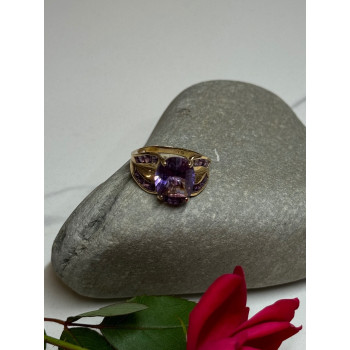 10K YELLOW GOLD AMETHYST RING SIZE 7