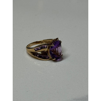 10K YELLOW GOLD AMETHYST RING SIZE 7